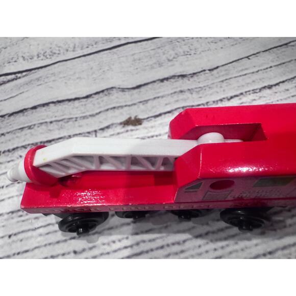 Vintage Thomas the Train Wooden Railways Fire Train - Picture 4 of 4